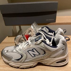 NEW BALANCE 530 WOMANS SIZE 7.5